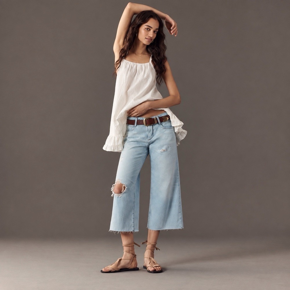 NEW Pilcro Anthropologie Wide Leg Crop Jeans Womens Size 28 Light Wash Denim